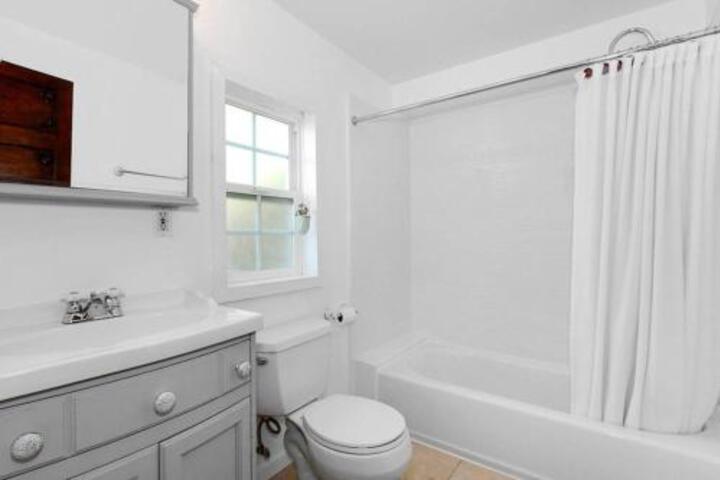 L.A.Highgate 1BR Apartment - thumb 5