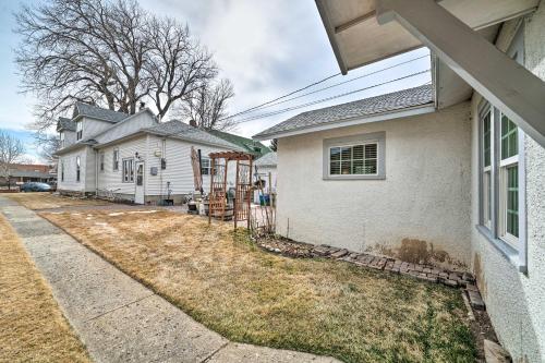 Quaint Cody Cottage 7 Mi To Buffalo Bill Dam - thumb 3
