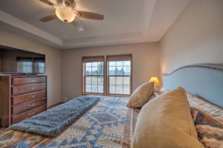 Yellowstone Country Retreat W / Deck & Views! - thumb 3