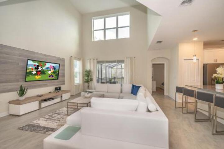 (JC2775) Storey Lake Home 5 / 5 Private Pool & Free Waterpark - thumb 0