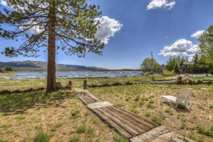 012 Lakefront Chalet Home - thumb 3