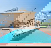 Super 8 by Wyndham Foley - Accommodation Los Angeles