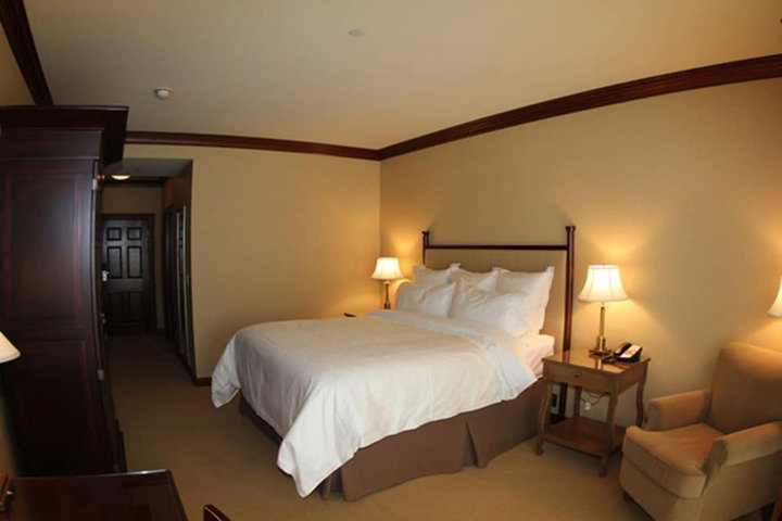 The Osthoff Resort - thumb 5