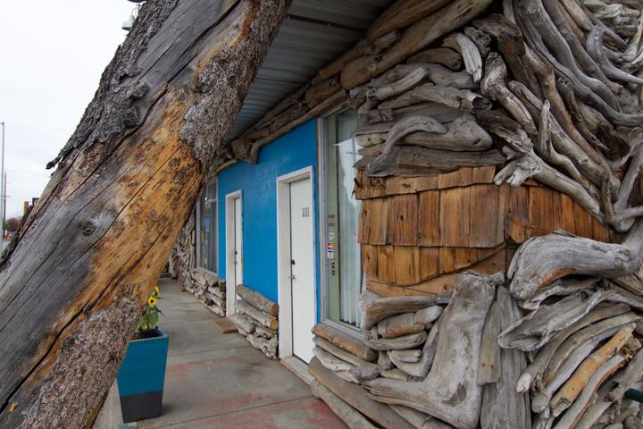 Qupqugiaq Inn - thumb 3