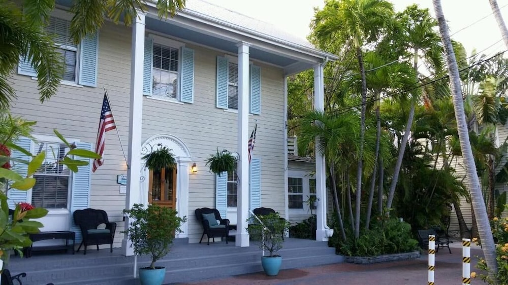 Westwinds Inn - thumb 1
