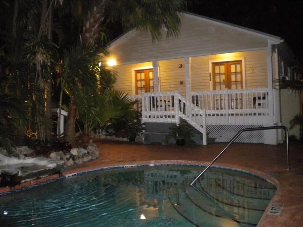Westwinds Inn - thumb 3