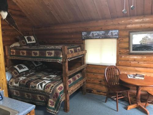 Fosters Alaska Cabins - thumb 2