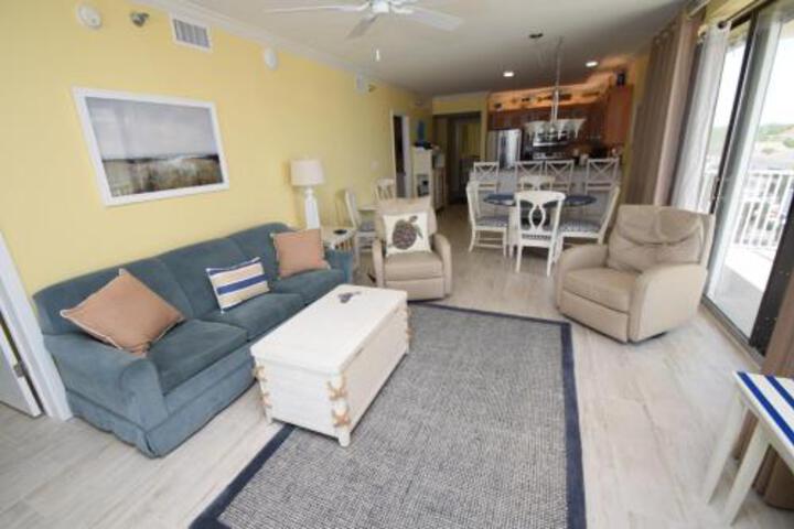 Shoalwater 401 Condo