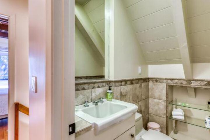 Lake Tahoe Cabin Perfection - thumb 4