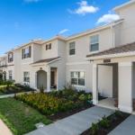 Four Bedroom With Pool 1565 - thumb 0