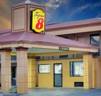 Super 8 by Wyndham Athens - Accommodation Los Angeles