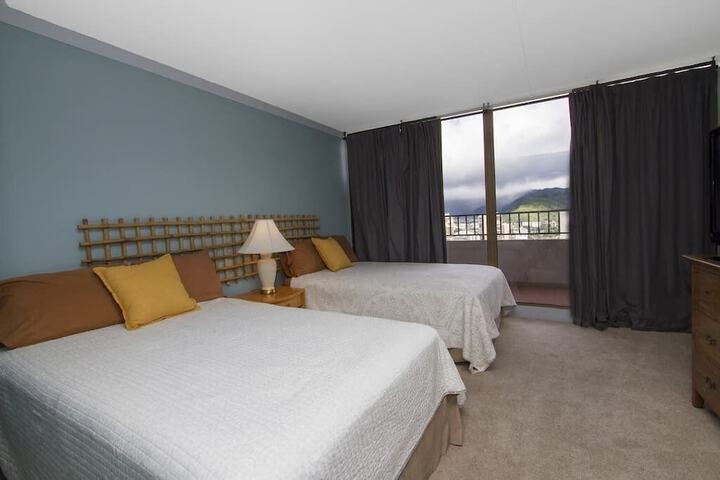 Royal Waikiki Condos - thumb 5