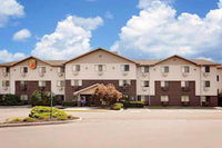 Super 8 by Wyndham Carlisle-South