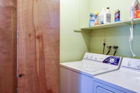 Mountain  River View Cliff House