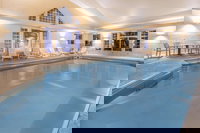 La Quinta Inn  Suites by Wyndham Belgrade - Bozeman Airport