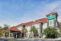 La Quinta Inn  Suites by Wyndham Savannah Airport - Pooler