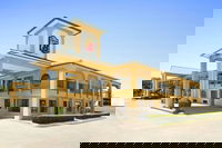 Super 8 by Wyndham Grand Prairie Southwest