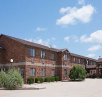 Super 8 by Wyndham Independence - Accommodation Los Angeles