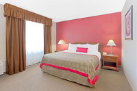 Ramada Waukegan Gurnee