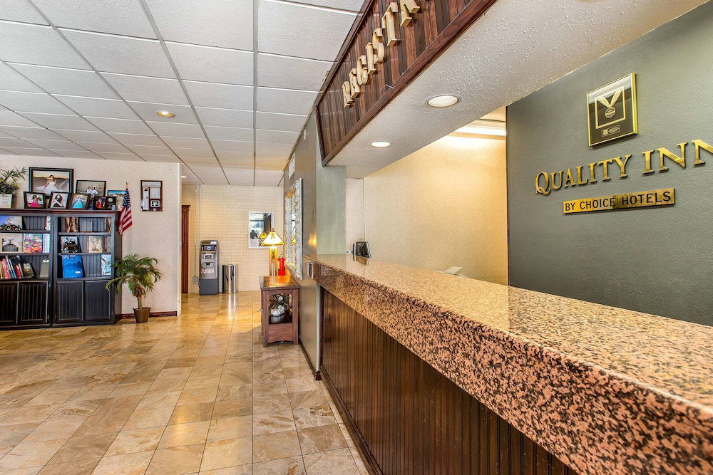 Quality Inn On Historic Route 66 - thumb 3