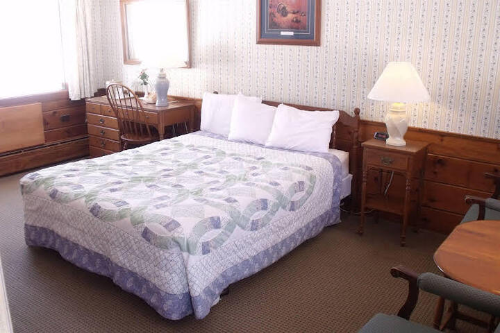 Clarendon Motel - thumb 4