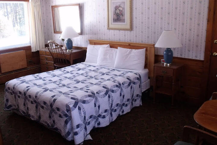 Clarendon Motel - thumb 5