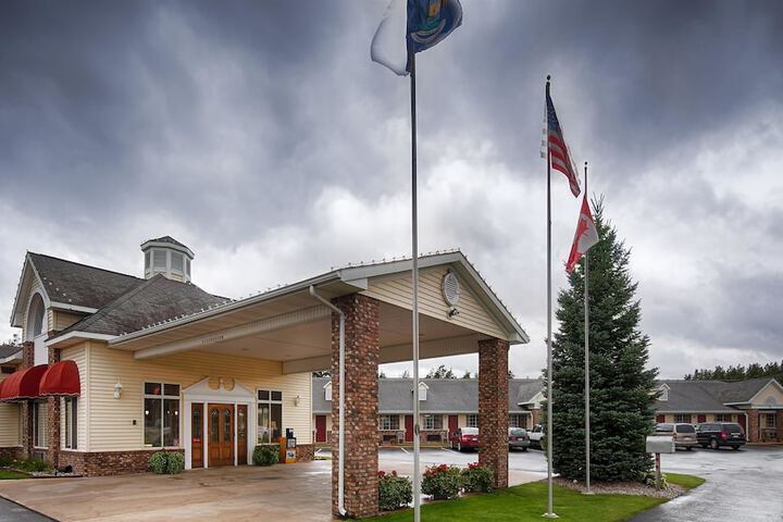 Best Western Of Harbor Springs - thumb 2