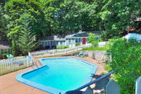 Oxen Yoke Inn  Motel