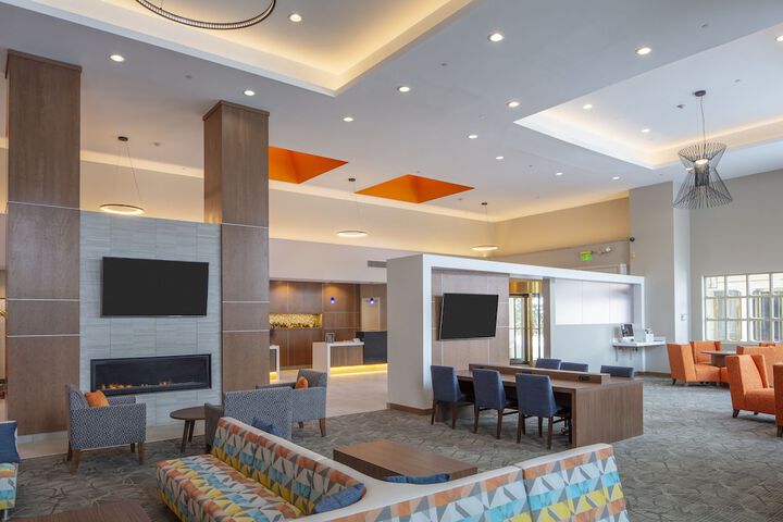 Collegian Hotel & Suites, Trademark Collection By Wyndham - thumb 3