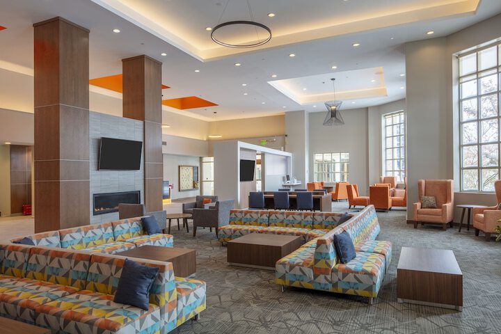 Collegian Hotel & Suites, Trademark Collection By Wyndham - thumb 4