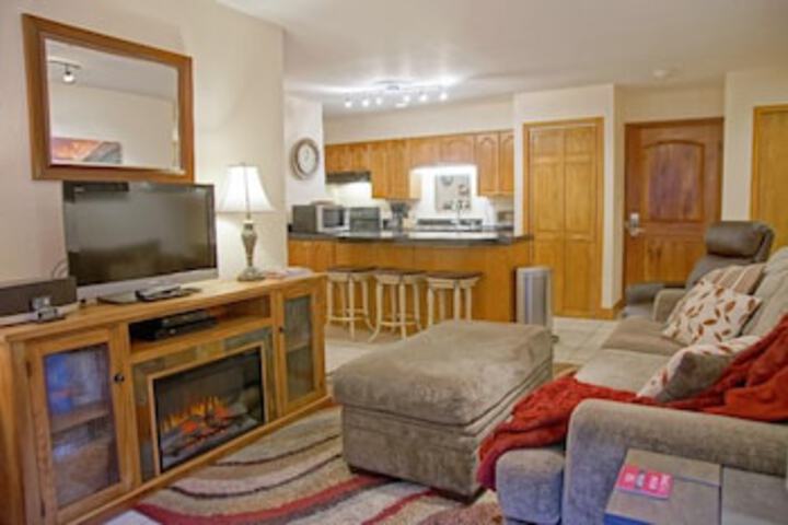 Lion Square Lodge - thumb 0