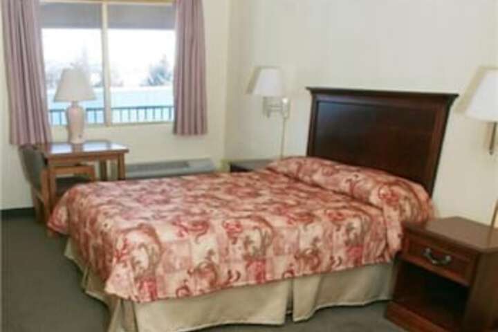 Home-Towne Lodge Omaha - thumb 4