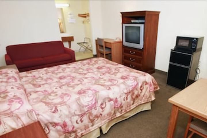 Home-Towne Lodge Omaha - thumb 6