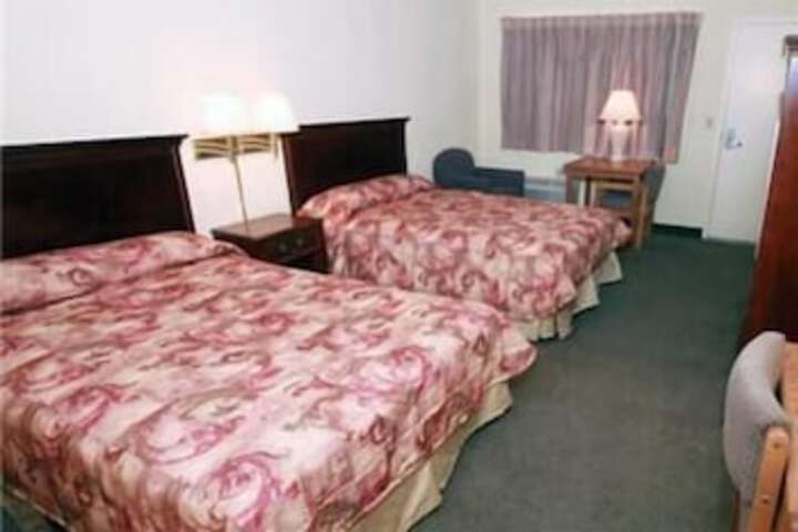 Home-Towne Lodge Omaha - thumb 5