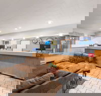 Days Inn by Wyndham Atlantic - Accommodation Los Angeles