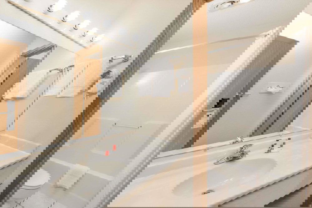 Days Inn By Wyndham Atlantic - thumb 1