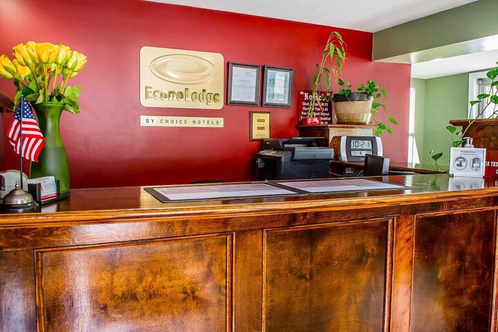 Econo Lodge Jefferson Hills Hwy 51 - thumb 2