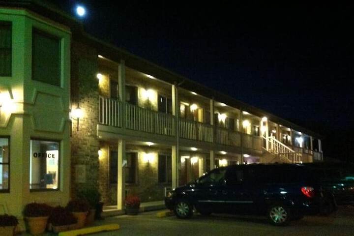 East Street Inn & Suites Tipton - thumb 2