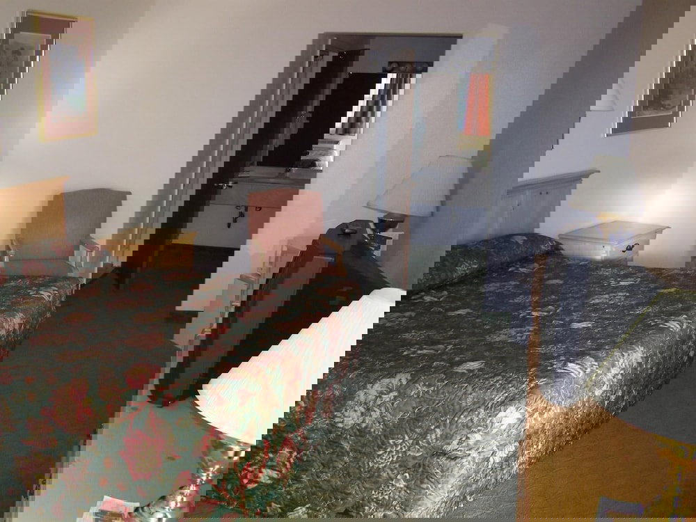 Wayside Motor Inn - thumb 3