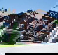 Kintla Lodge - Accommodation Los Angeles