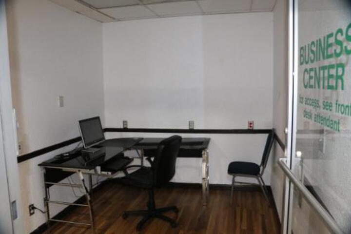 Motel 6 Tulsa Airport - thumb 7