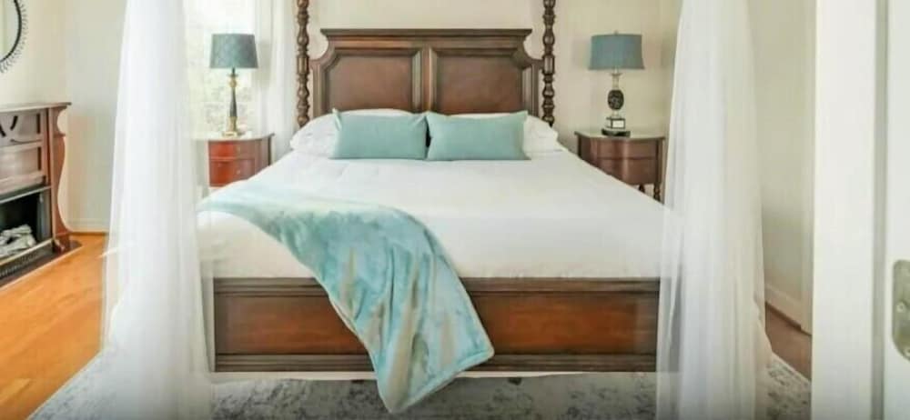 Colonial Gardens - thumb 2