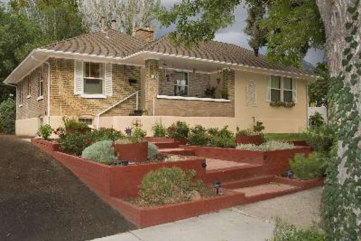 Anniversary House - thumb 3