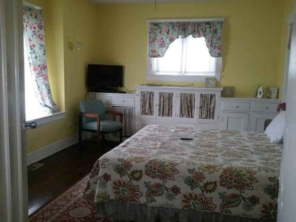 Six Acres Bed & Breakfast - thumb 6