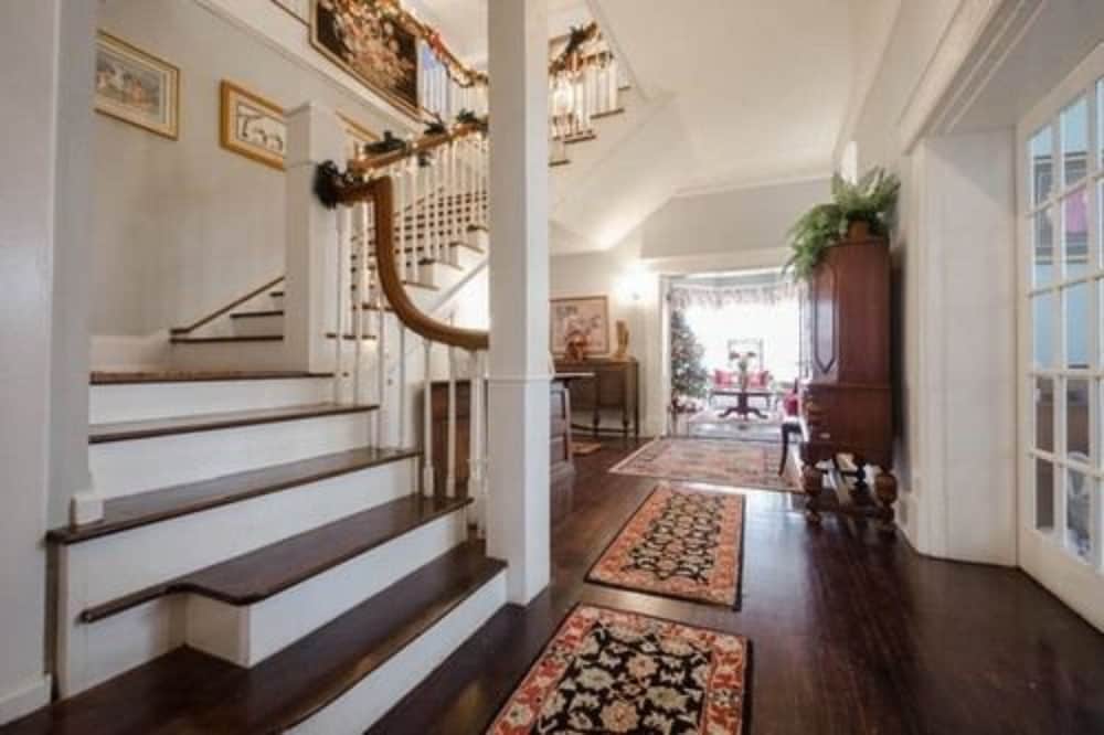 Six Acres Bed & Breakfast - thumb 2