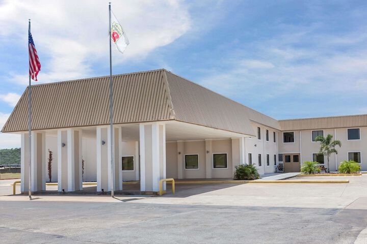 Super 8 By Wyndham Buffalo - thumb 1