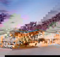 Super 8 by Wyndham Corpus Christi - Accommodation Los Angeles