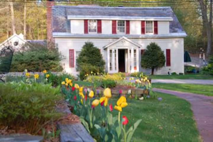 Arlington Inn - thumb 2