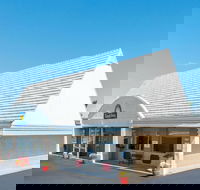 Days Inn by Wyndham Frankfort - Accommodation Los Angeles