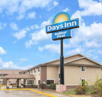 Days Inn by Wyndham Topeka - Accommodation Los Angeles